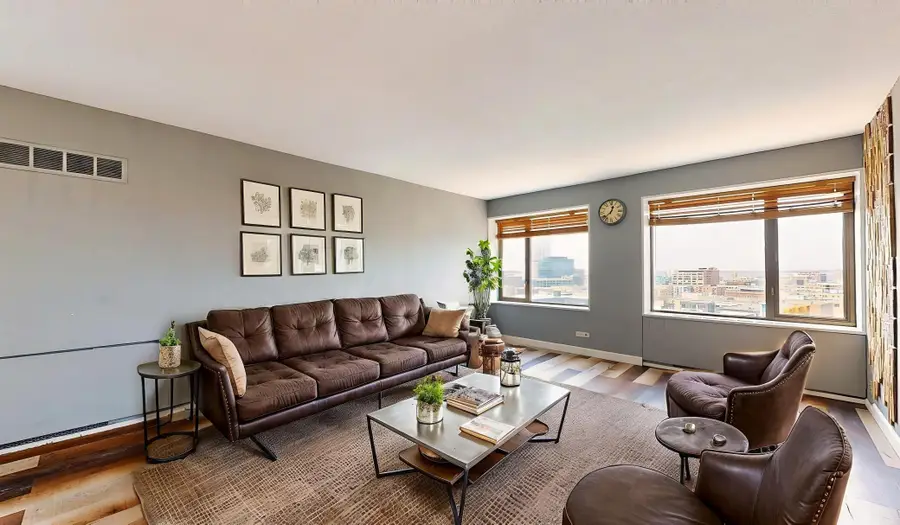 15 S 1st Street #A1601, Minneapolis, MN 55401 - Image #2