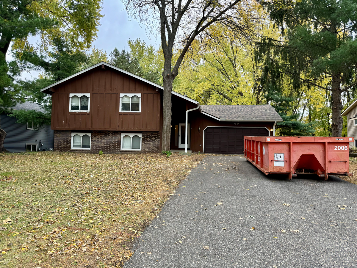 4863 Granada Avenue N, Oakdale, MN 55128 - Image #1