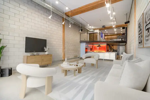 801 Washington Avenue N #104, Minneapolis, MN 55401