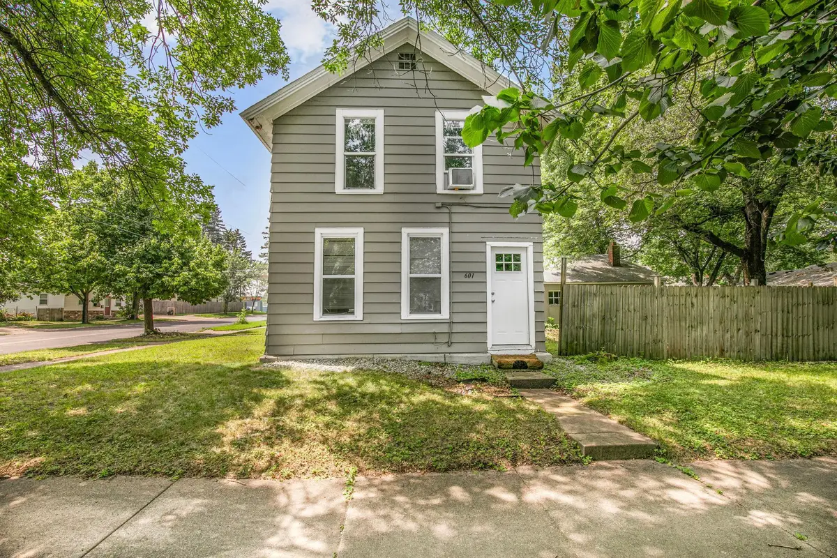 601 10th Avenue N, Saint Cloud, MN 56303 - Image #1