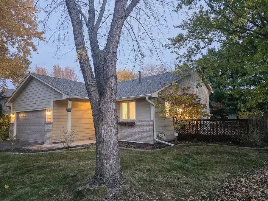 3074 121st Avenue Nw, Coon Rapids, MN 55433 - Image #2