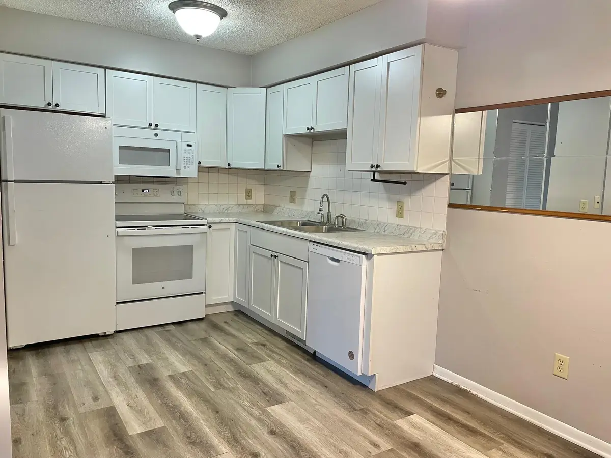 4425 Cinnamon Ridge Circle, Eagan, MN 55122 - Image #1