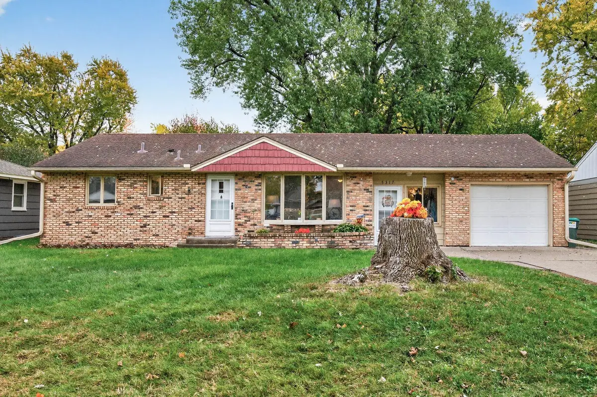 5317 Lakeside Avenue N, Crystal, MN 55429 - Image #1