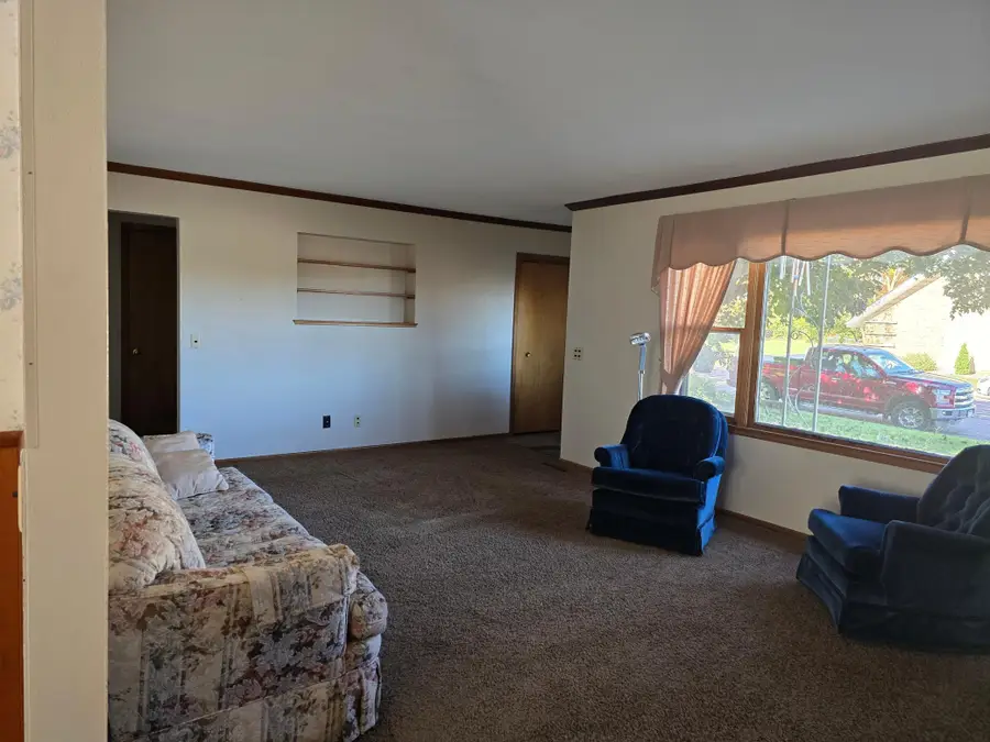 1024 Prince Street, Mountain Lake, MN 56159 - Image #2