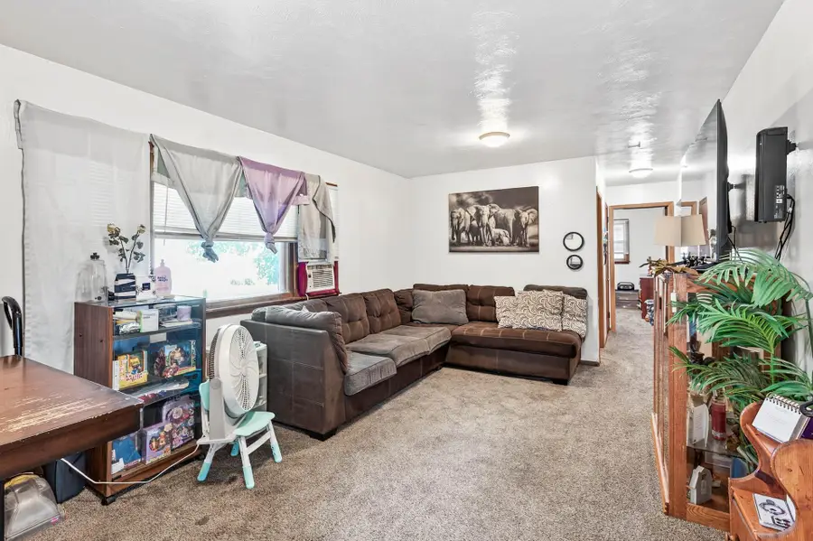 4630 Taylor Street Ne, Columbia Heights, MN 55421 - #2