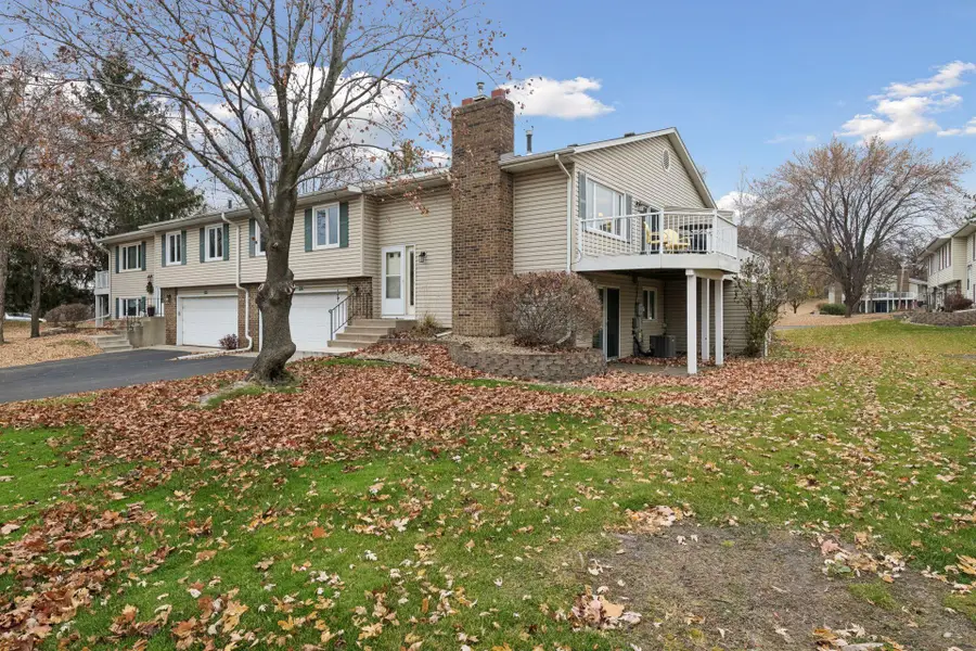 9947 Cavell Avenue S, Bloomington, MN 55438 - Image #2