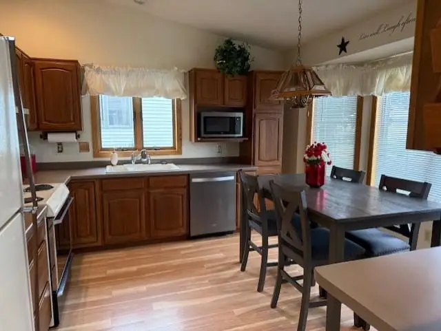 860 53rd Avenue, Goodview, MN 55987 - Image #2