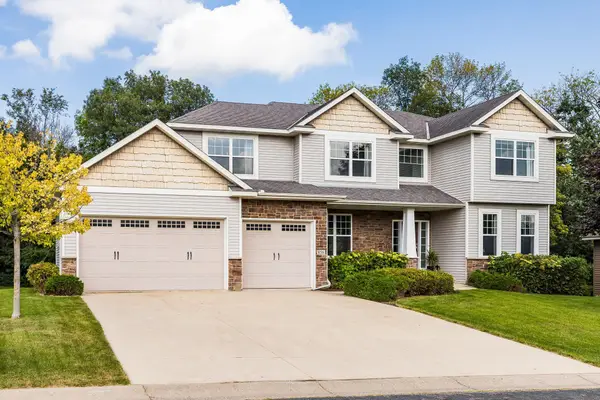 858 S Windmill Creek, Waconia, MN 55387