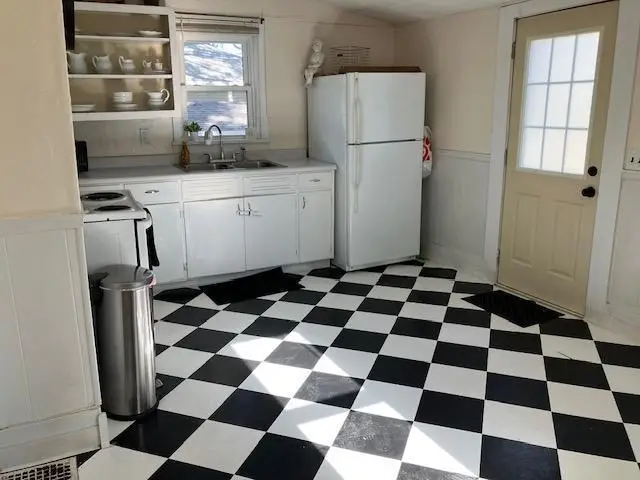 414 NE 3rd Street Ne, Waseca, MN 56093 - Image #3