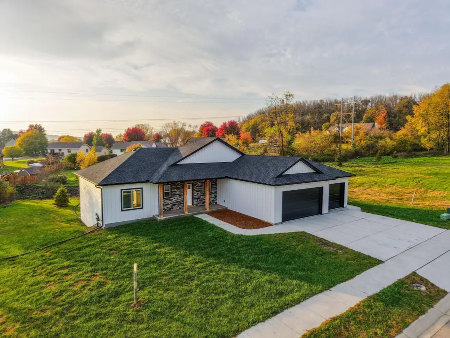 477 Se Amco Lane, Chatfield, MN 55923 - Image #2