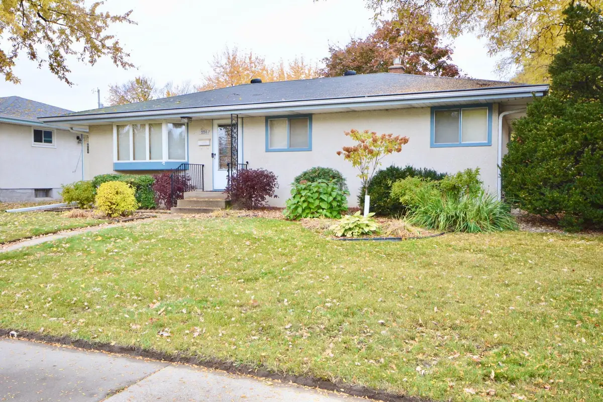 449 Birmingham Street, Saint Paul, MN 55106 - Image #1