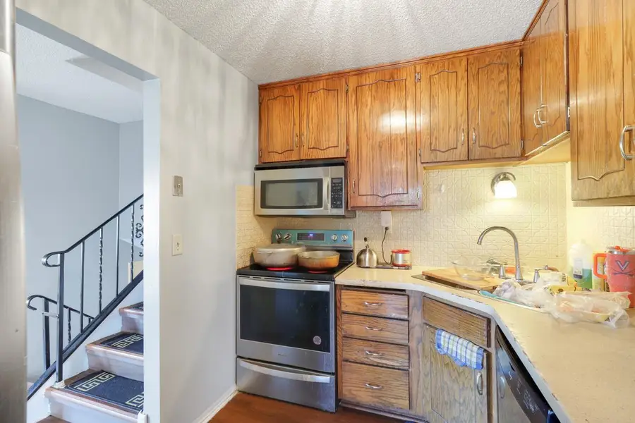 8576 S Maplebrook Circle, Brooklyn Park, MN 55445 - Image #3