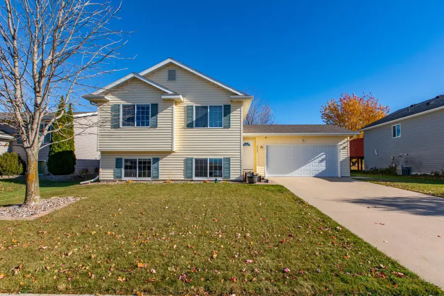 5342 King Arthur Drive Nw, Rochester, MN 55901 - Image #2