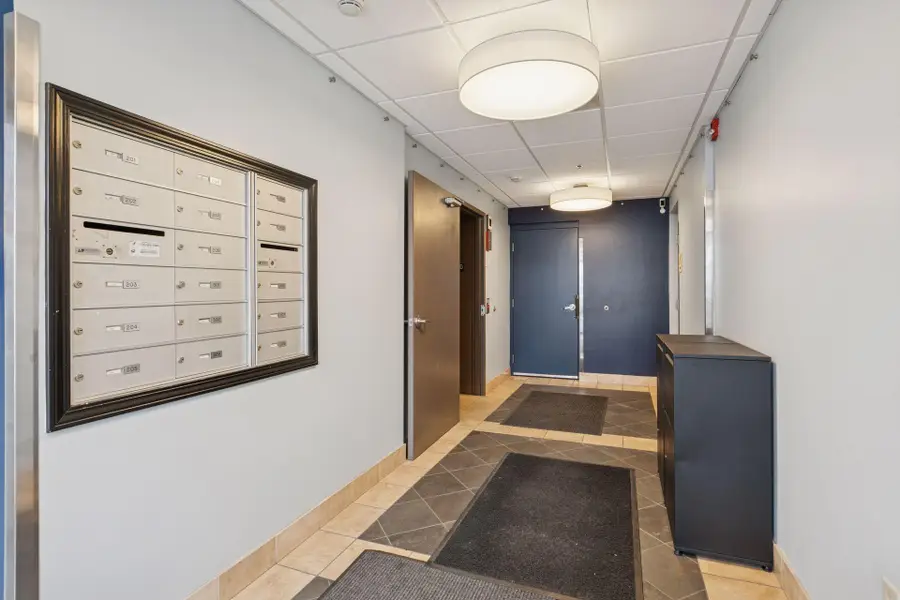 2803 E 38th Street #202, Minneapolis, MN 55406 - Image #3