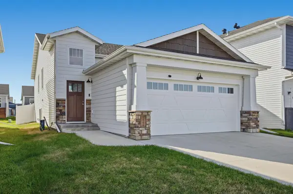 1566 S 68th Avenue S, Fargo, ND 58104