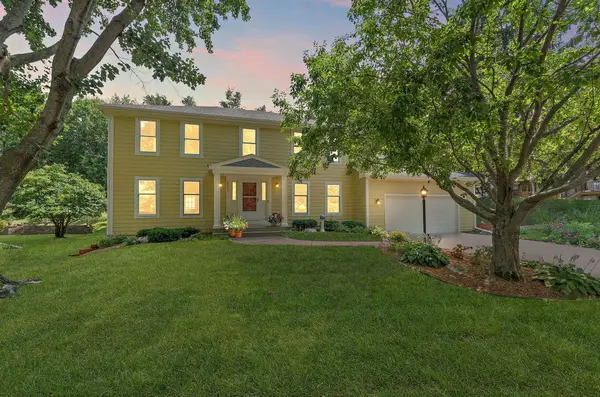 8043 Galway Road, Woodbury, MN 55125