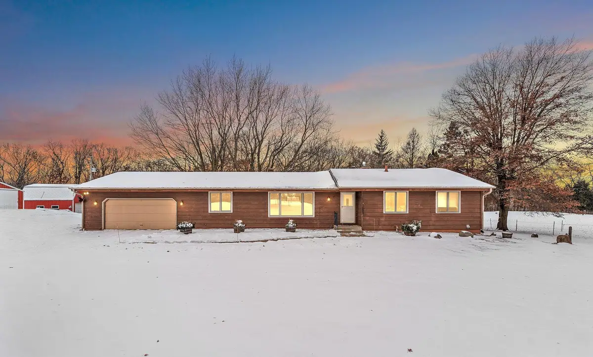 18136 Yorkshire Avenue, Prior Lake, MN 55372 - Image #1