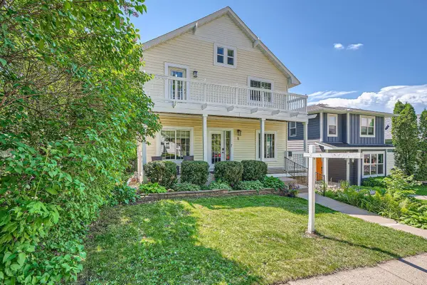 8 Queen Avenue S, Minneapolis, MN 55405