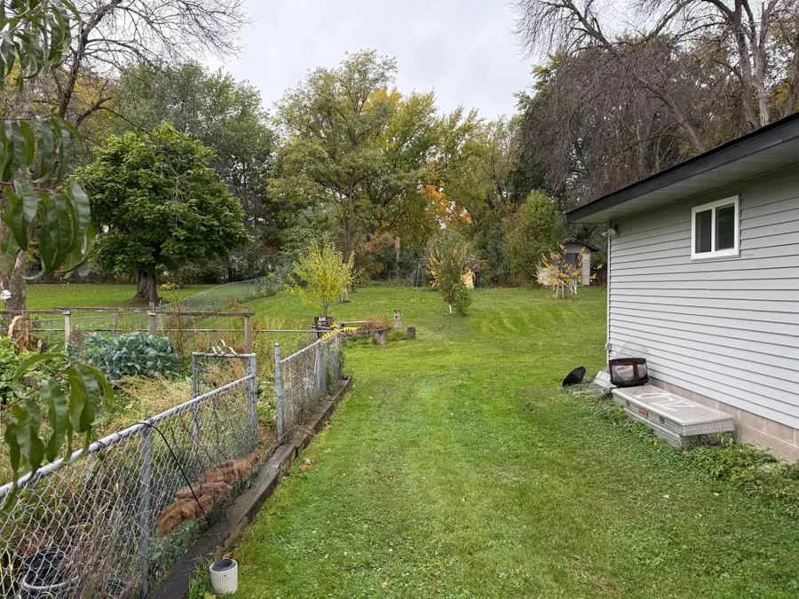 1743 White Bear Avenue N, Maplewood, MN 55109 - Image #2