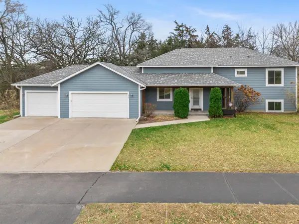 217 Primrose Lane, Cannon Falls, MN 55009