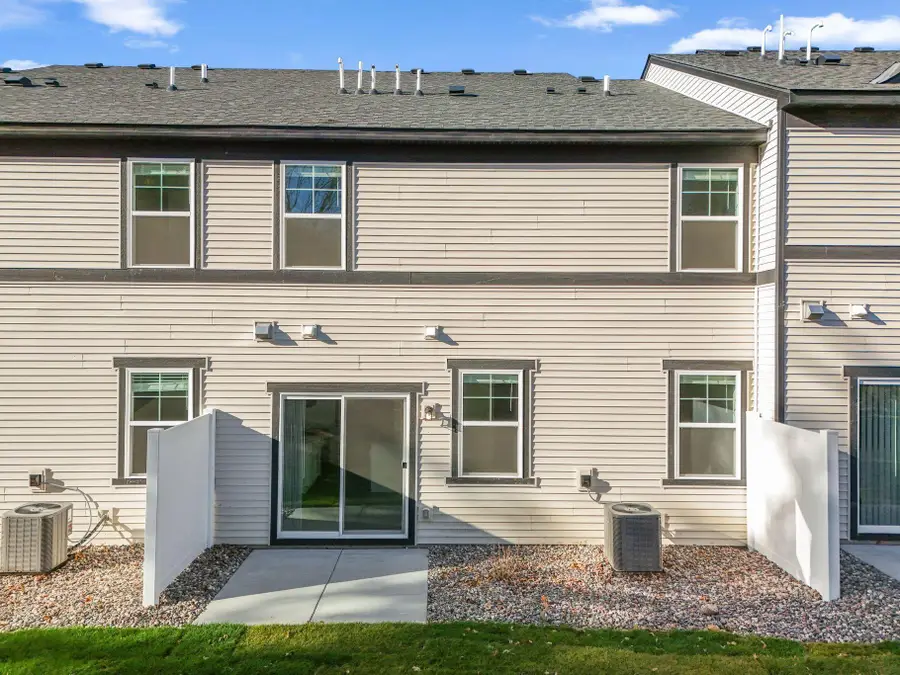 10520 Harbor Lane N, Maple Grove, MN 55369 - Image #3