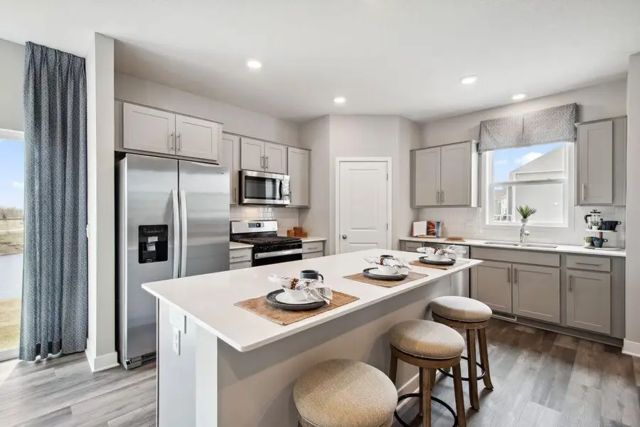 985 Stone Creek Drive, Jordan, MN 55352 - Image #2