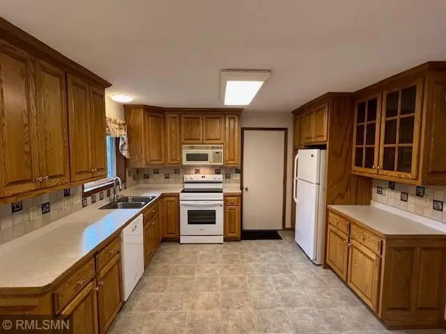 913 Westlyn Court, Farmington, MN 55024 - Image #3