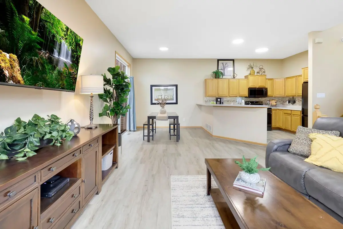 20034 Holt Avenue W, Lakeville, MN 55044 - Image #1