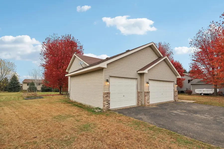 38456 Coventry Drive, North Branch, MN 55056 - Image #3