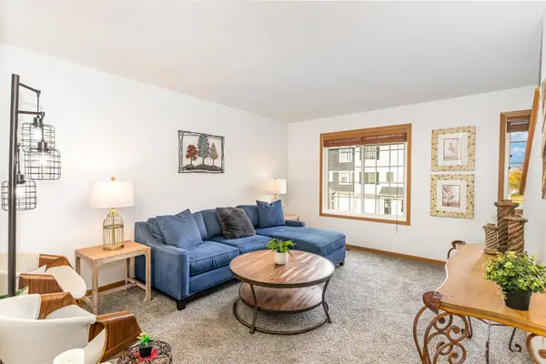 15537 Foghorn Lane #45, Apple Valley, MN 55124