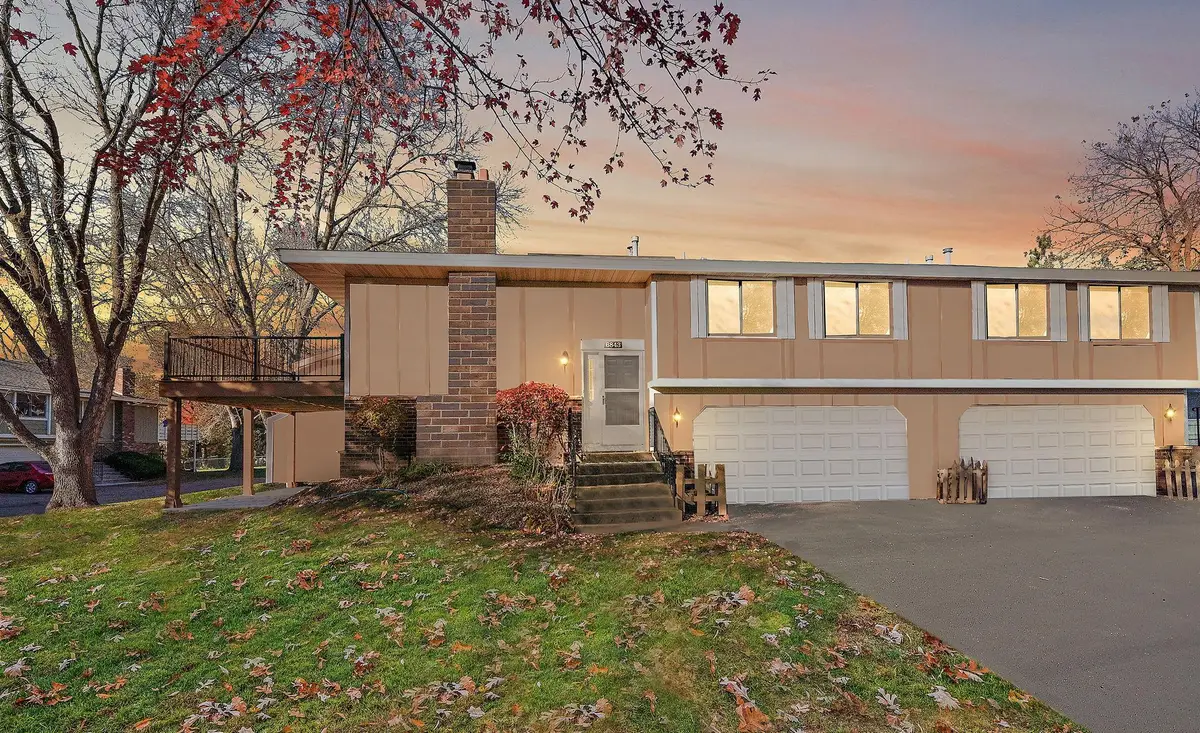 6843 Macbeth Court, Woodbury, MN 55125 - Image #1