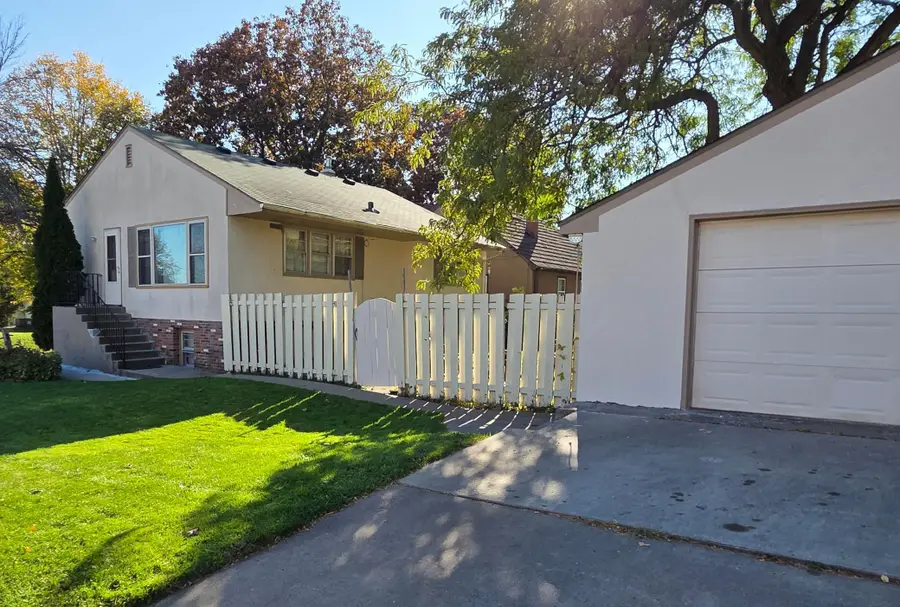 257 15th Avenue N, South Saint Paul, MN 55075 - Image #2