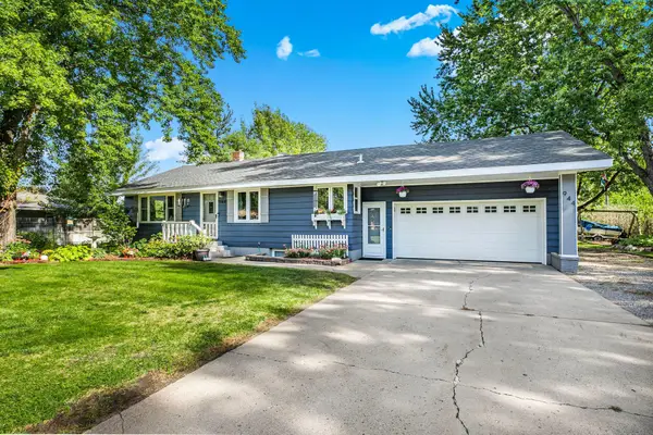 944 Spruce Drive, Saint Cloud, MN 56303