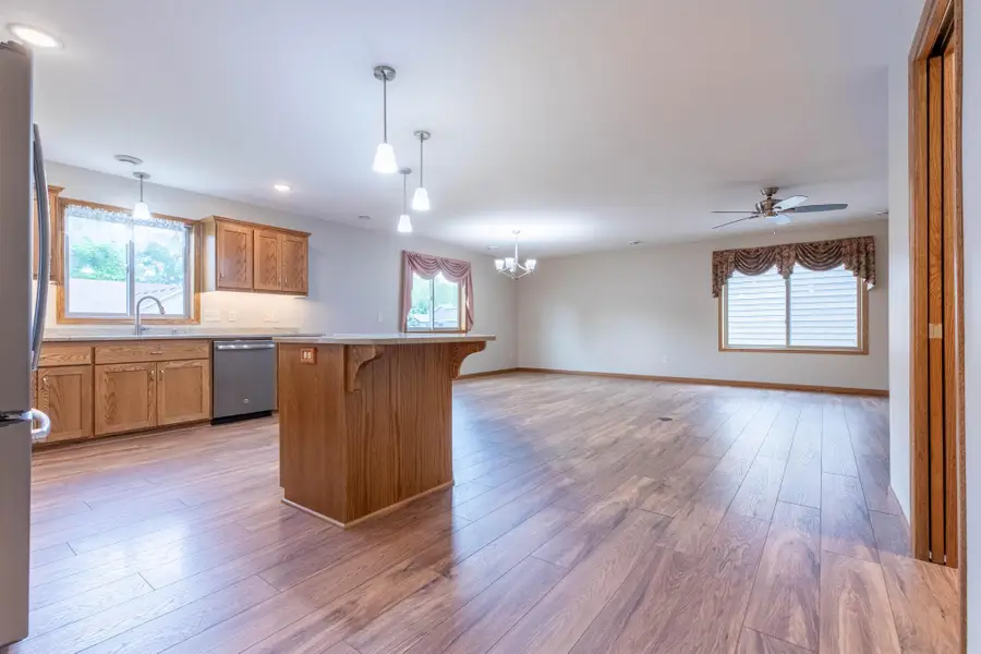 932 Oak Pond Court, Sartell, MN 56377 - Image #3