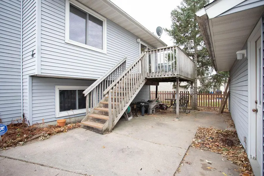 7841 Rimbley Road, Woodbury, MN 55125 - Image #2