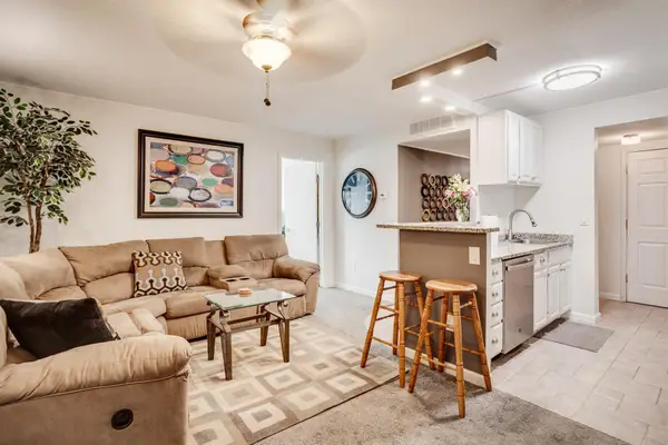 1920 S 1st Street #202, Minneapolis, MN 55454