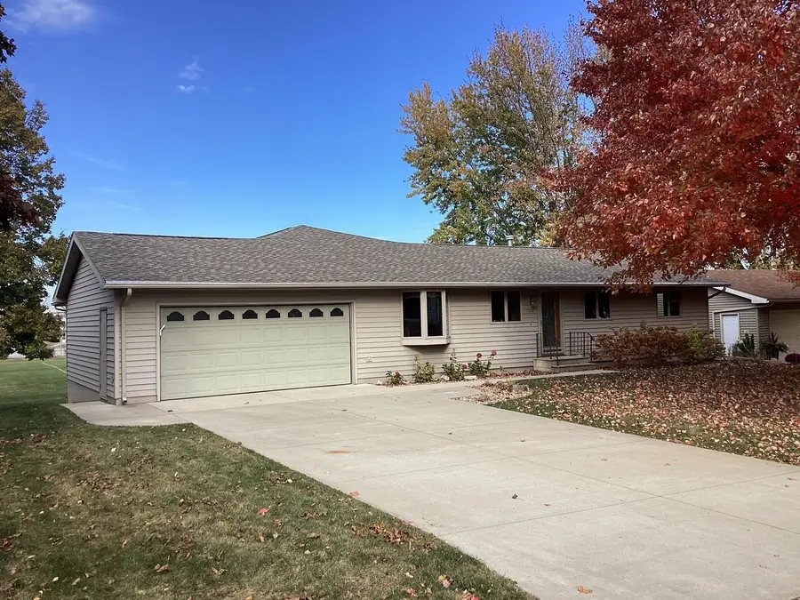 1704 Plainview Lane, Albert Lea, MN 56007 - Image #2