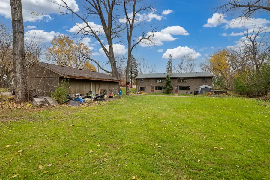 115 Peninsula Road, Medicine Lake, MN 55441 - #2