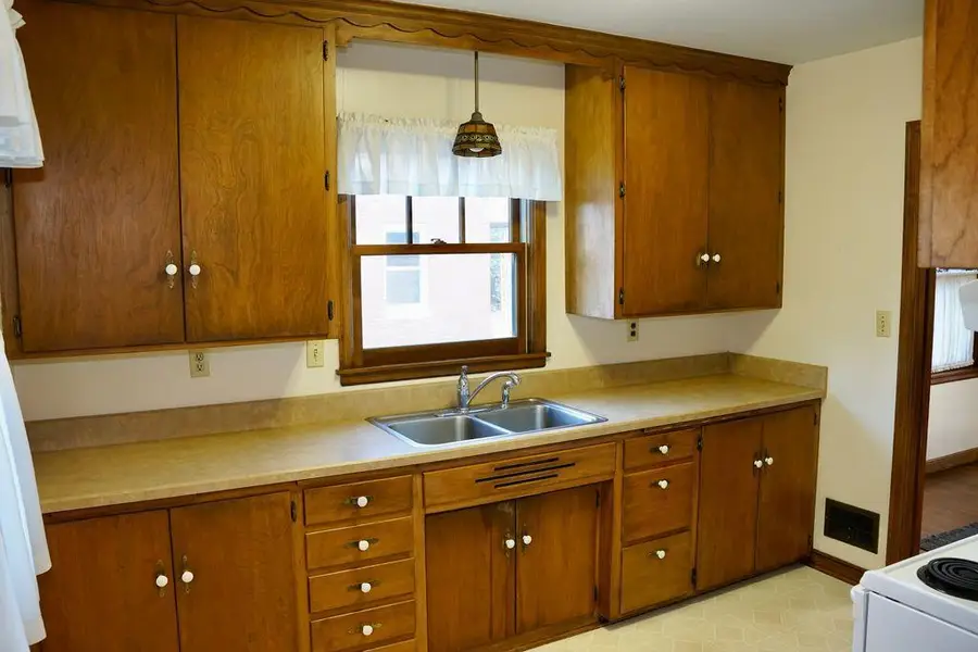 113 E 4th Street, Monticello, MN 55362 - Image #2