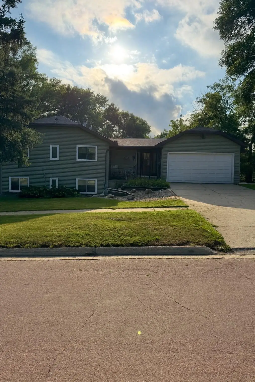 704 Miller Avenue, Windom, MN 56101 - Image #1