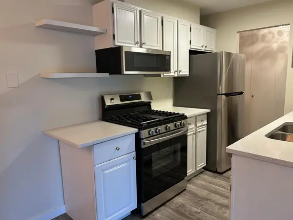 4820 Park Commons Drive #234, Saint Louis Park, MN 55416