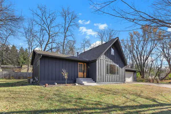 5735 Eureka Road, Excelsior, MN 55331