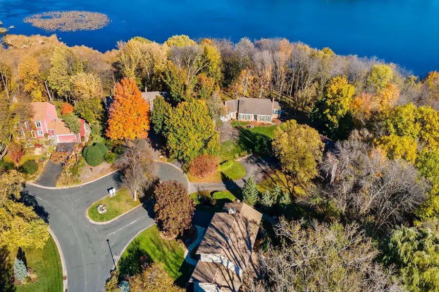 8747 Bentwood Drive, Eden Prairie, MN 55344 - Image #2