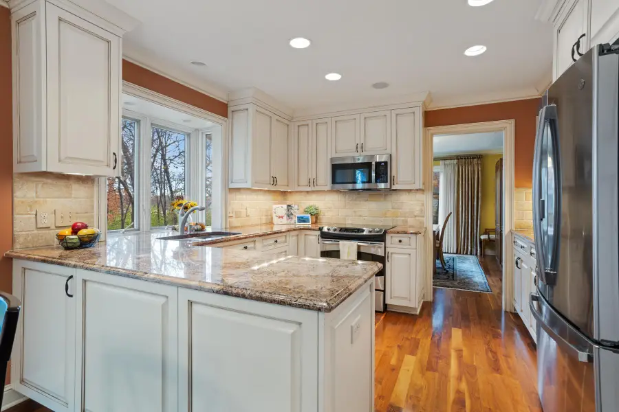 8747 Bentwood Drive, Eden Prairie, MN 55344 - Image #3