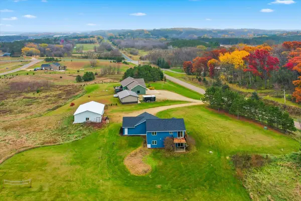 980 65th Avenue, Roberts, WI 54023