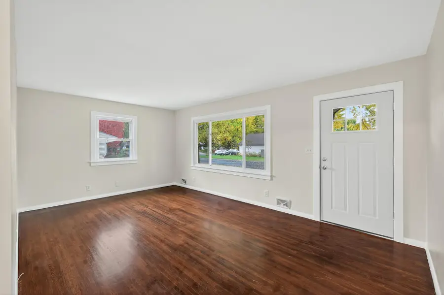 165 Sherrie Lane, Woodbury, MN 55125 - Image #3