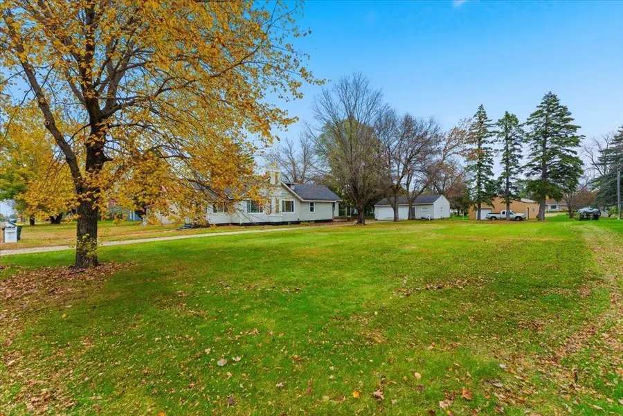 420 Pleasant Avenue S, Brooten, MN 56316 - Image #3