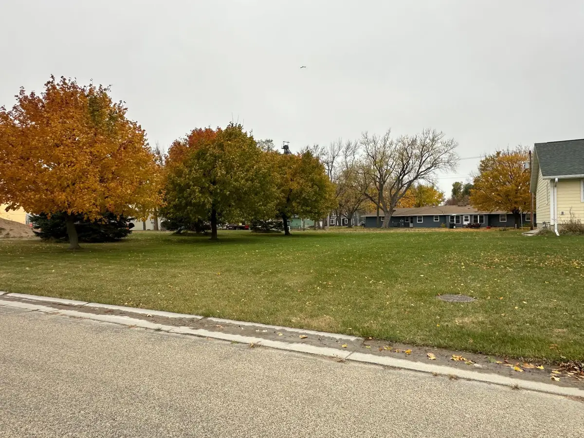 304 Mueller Drive, Hendricks, MN 56136 - #1
