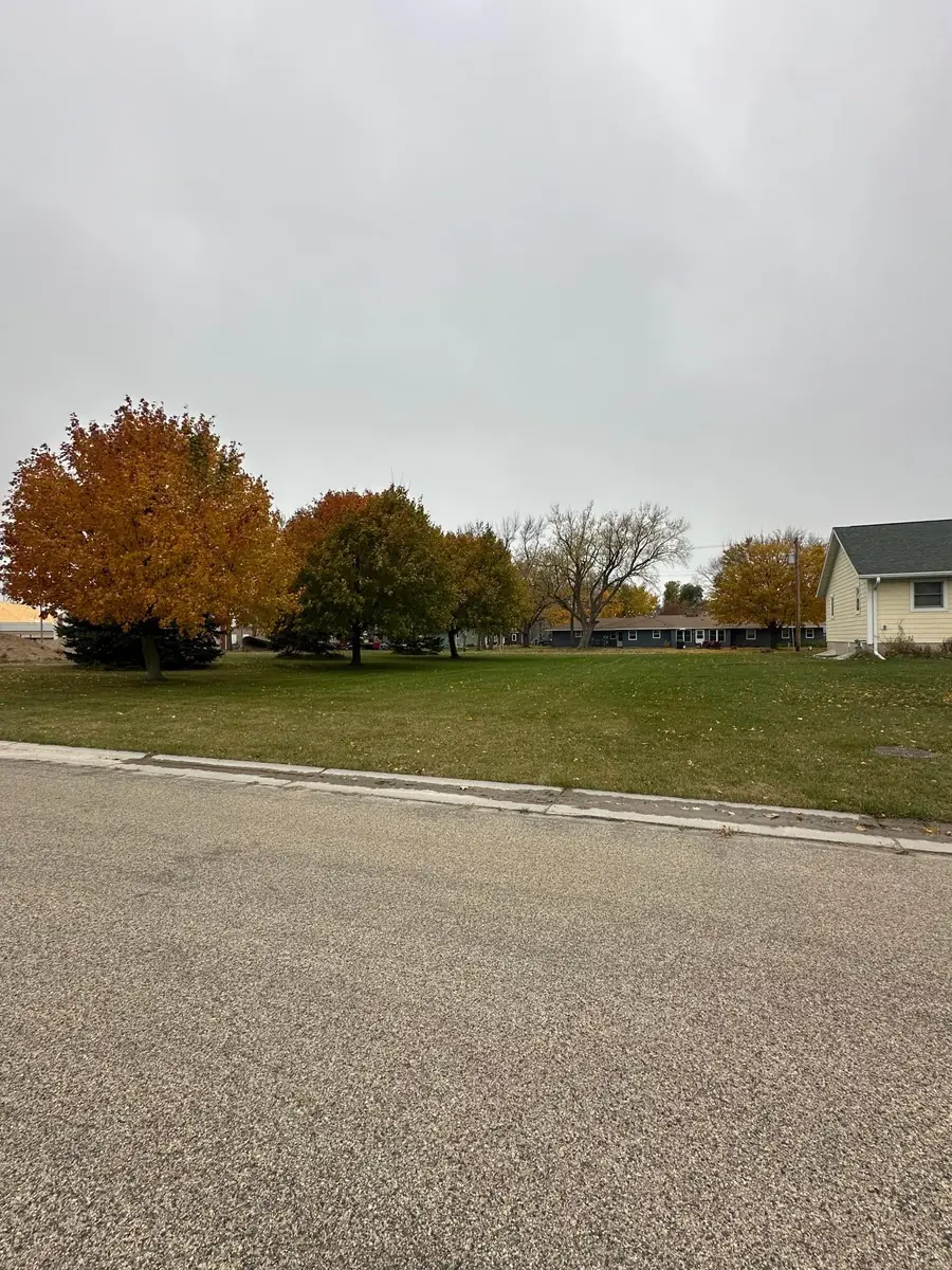 304 Mueller Drive, Hendricks, MN 56136 - #2