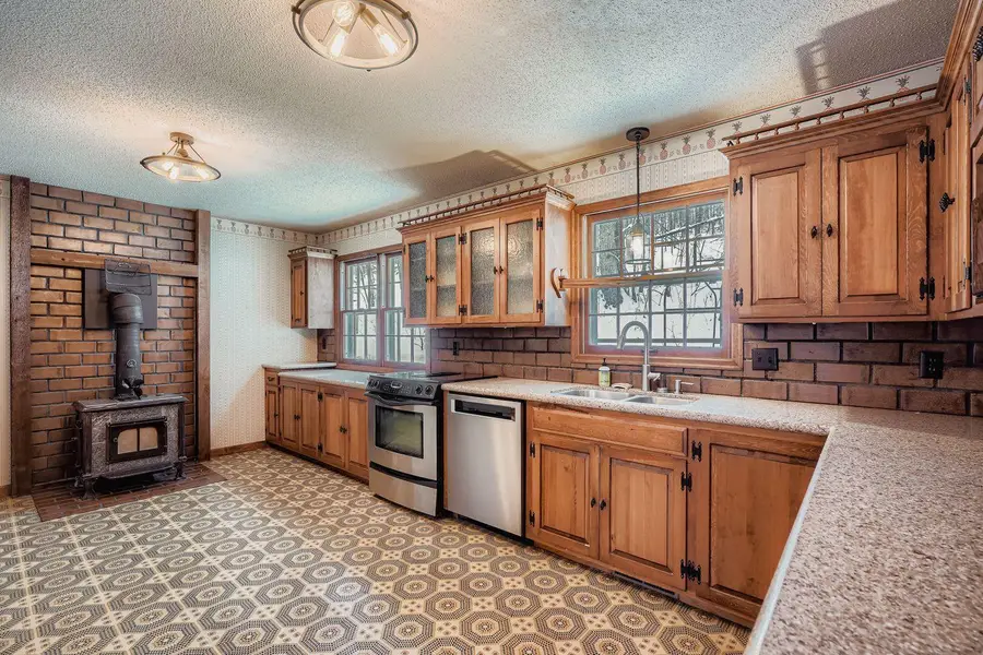 34615 Skunk Hollow Avenue, Cannon Falls, MN 55009 - Image #3